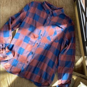 🔥(4 for 25) (2 for $13) Beach born city raised button down  100% cotton